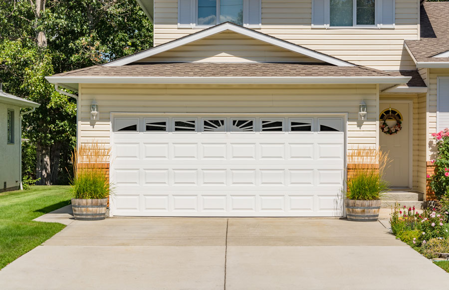 Painting Garage Doors 5 Things To, How Much Paint Do I Need For A Double Garage Door