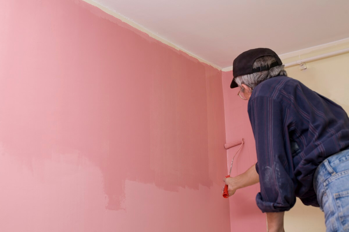 Pink wet paint - will the paint dry lighter or darker